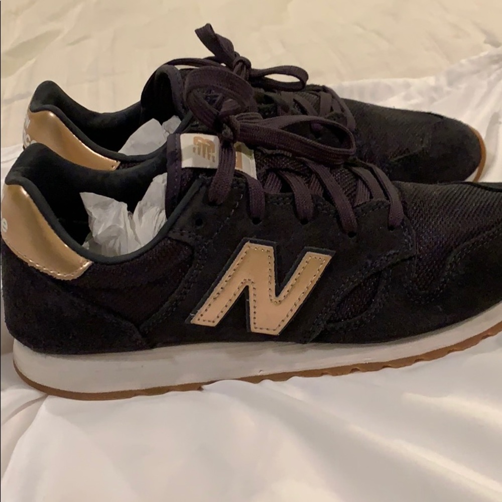 New Balance 520 size  7.5 sneakers